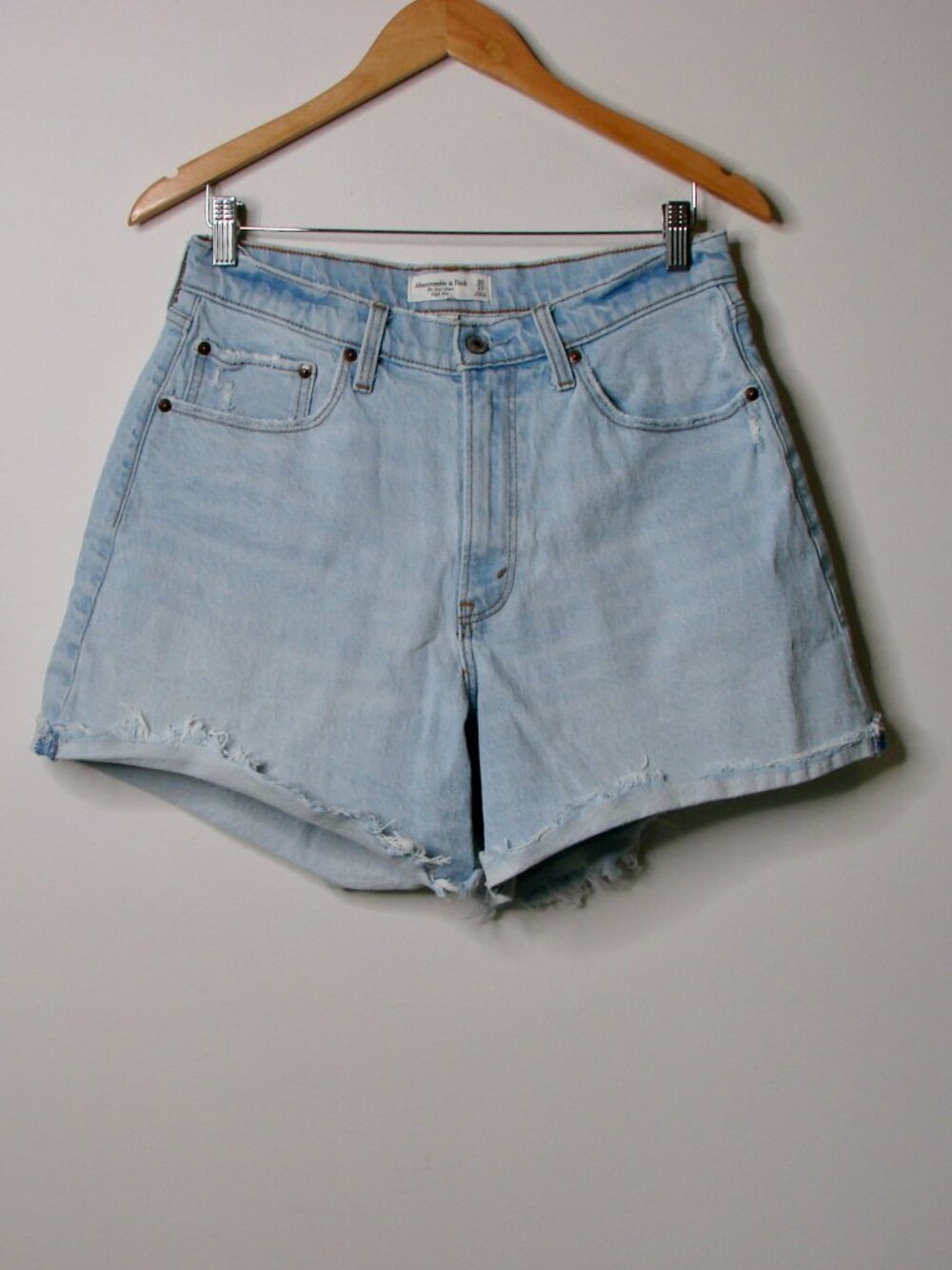 Abercrombie & Fitch The Dad Short High Rise Denim Jean Light Wash Size 30 / 10